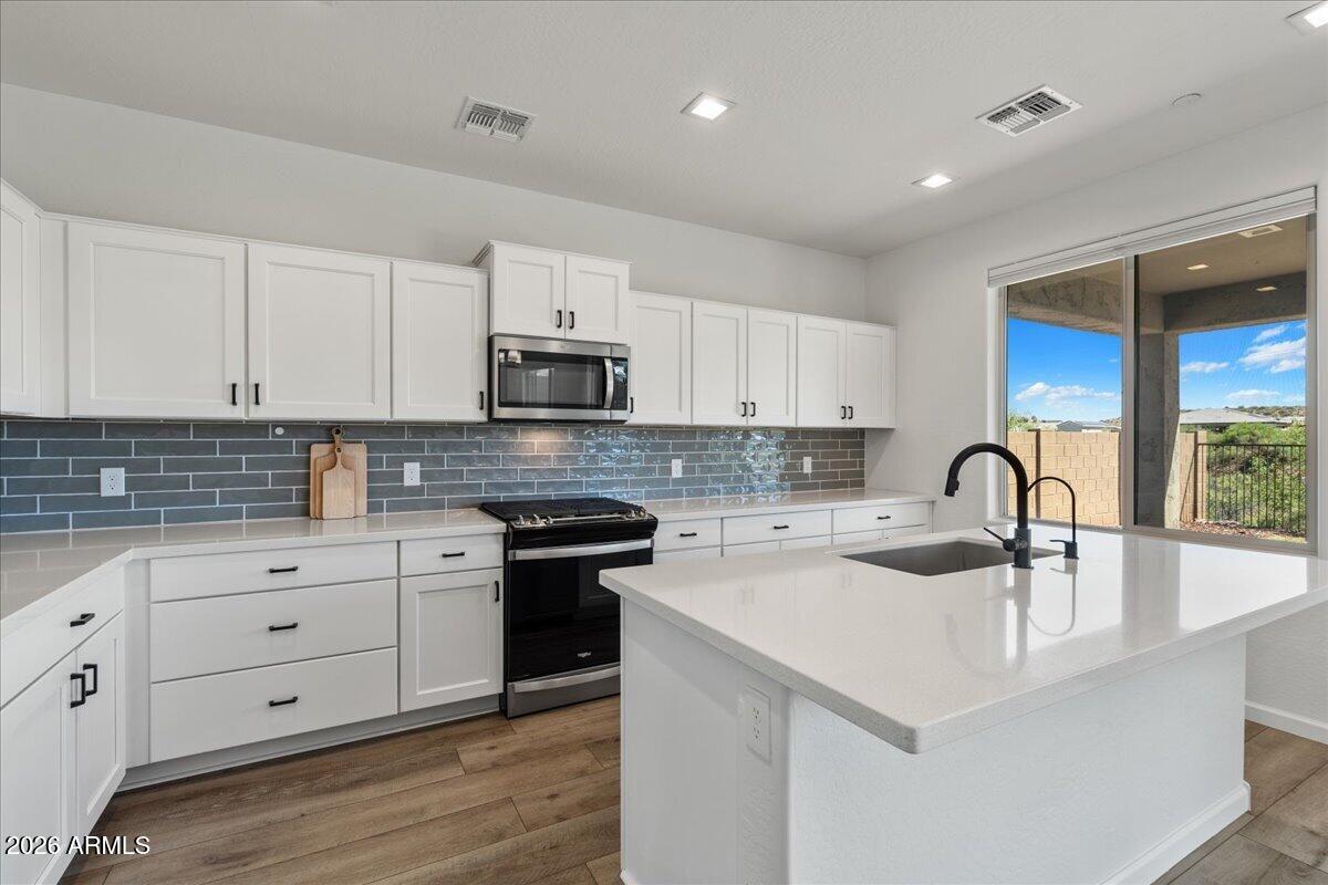 519 Cleopatra Hill Road Clarkdale, AZ 86324 - Photo 10 of 42 12-Ktichen