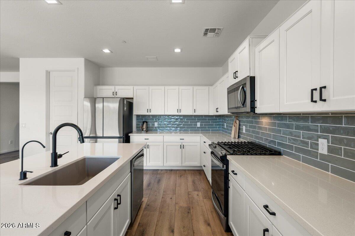519 Cleopatra Hill Road Clarkdale, AZ 86324 - Photo 11 of 42 13-Kitchen