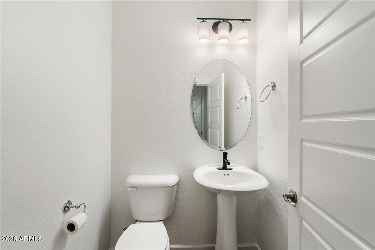 519 Cleopatra Hill Road Clarkdale, AZ 86324 - Photo 18 of 42 20-Guest Bathroom
