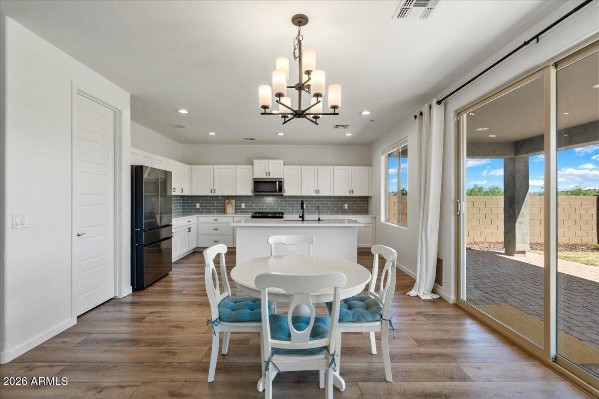 519 Cleopatra Hill Road Clarkdale, AZ 86324 - Photo 8 of 42 10-Dining Area