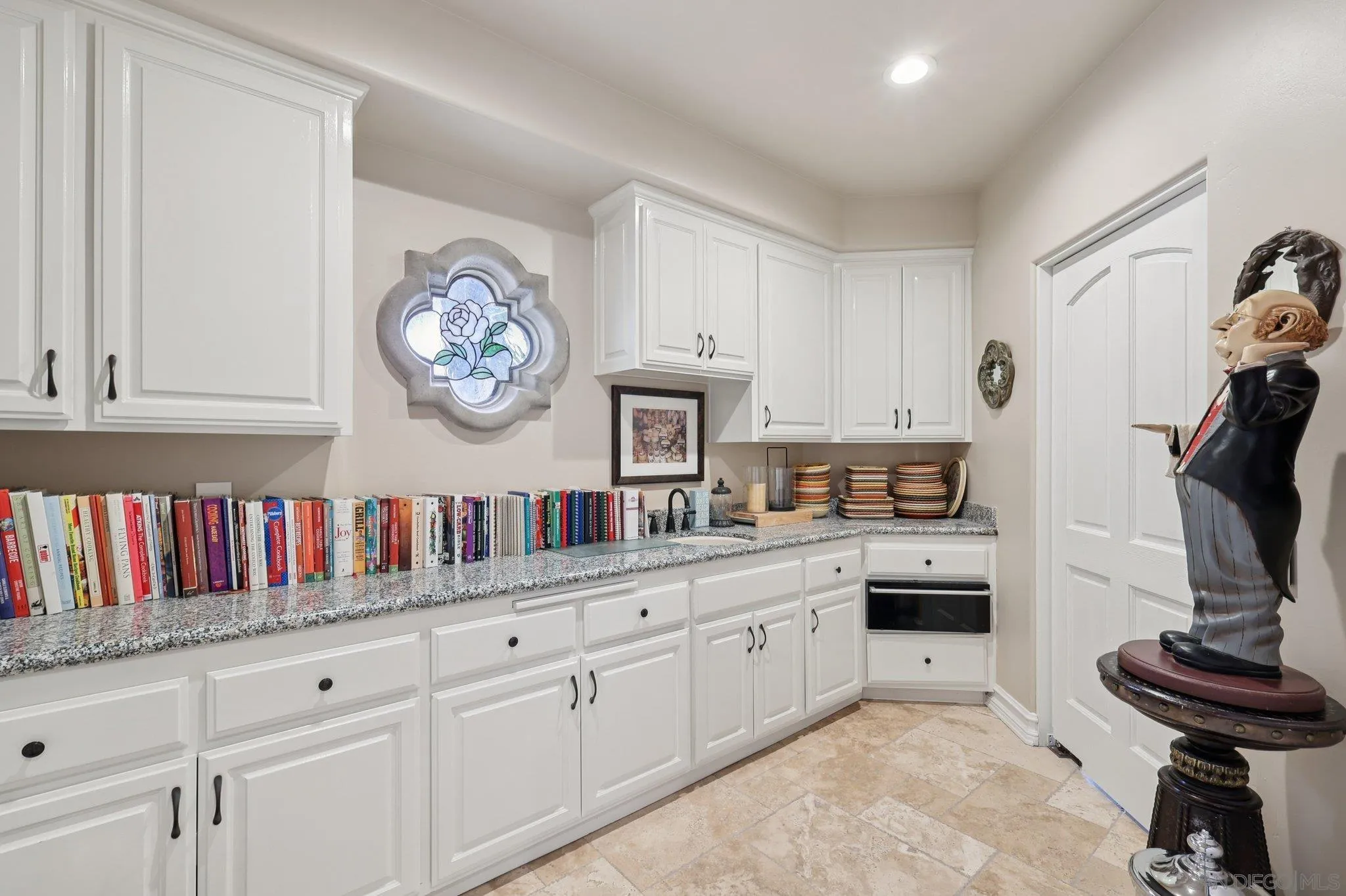 13371 Summit Circle Poway, CA 92064 - Photo 16 of 75