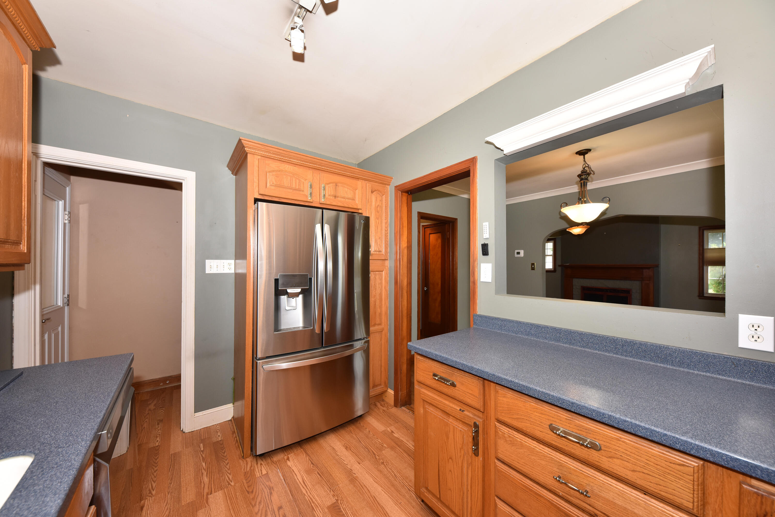 2721 North 72nd Street Milwaukee, WI 53210 - Photo 11 of 31 EUP_0470