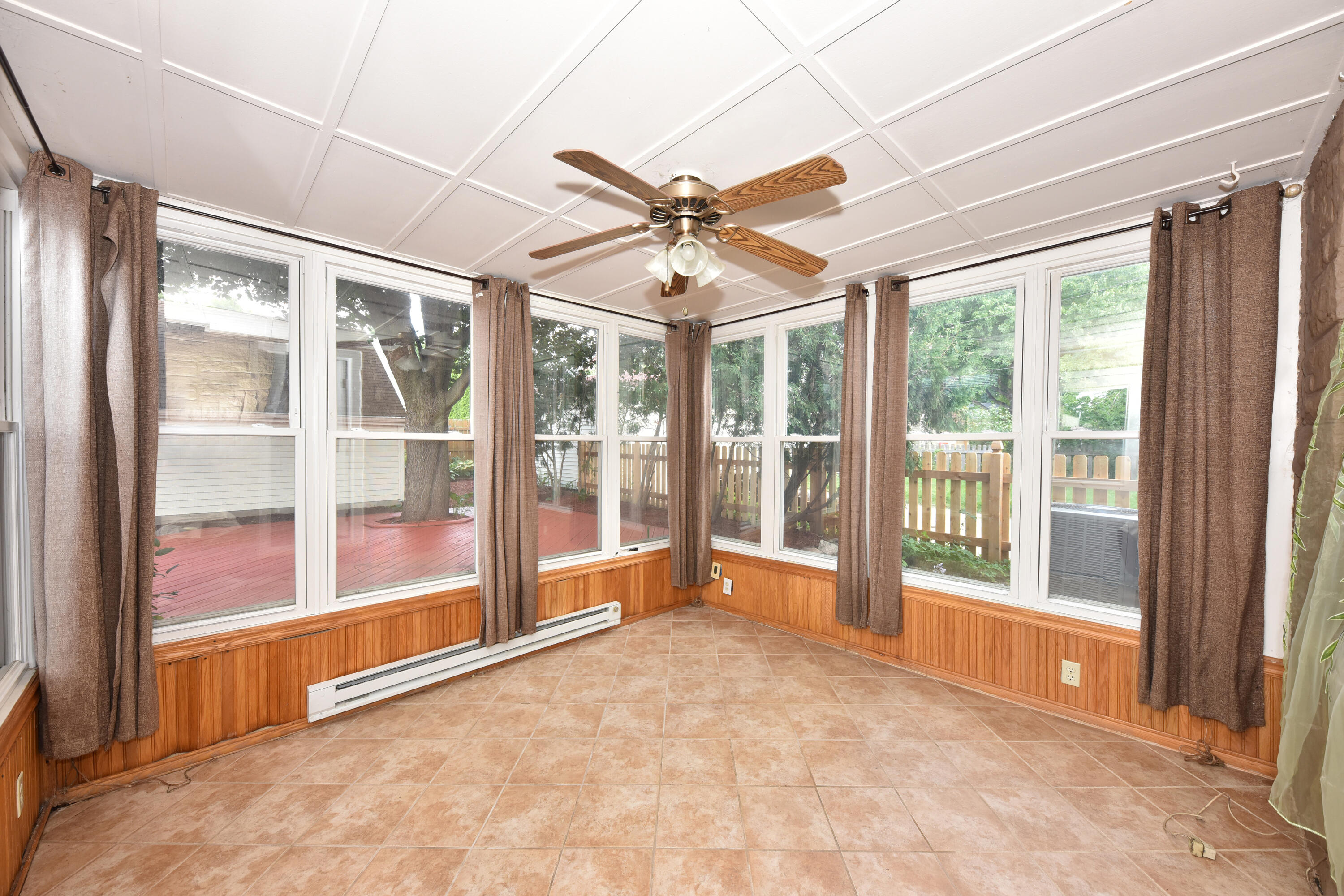 2721 North 72nd Street Milwaukee, WI 53210 - Photo 23 of 31 EUP_0478