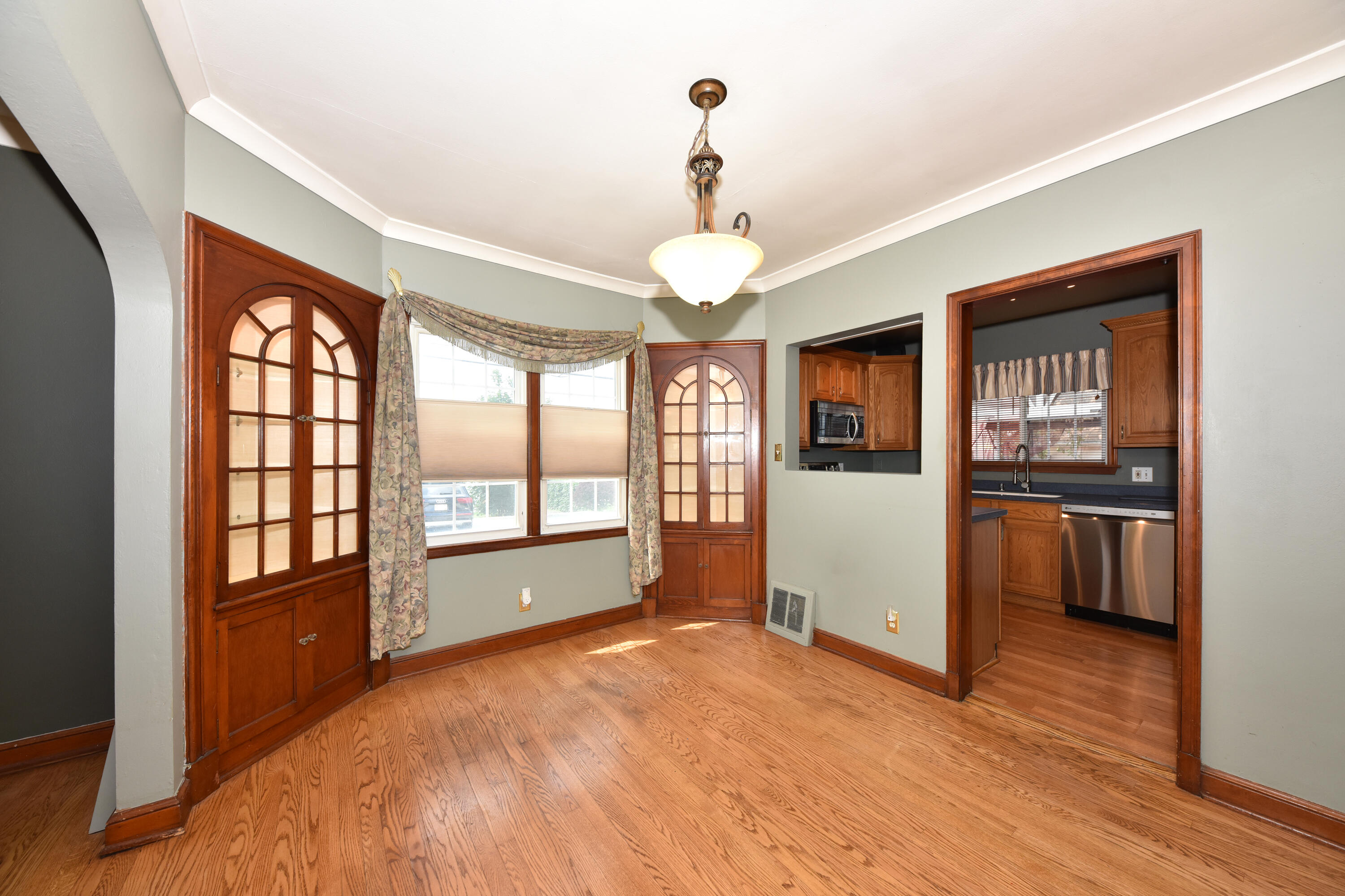 2721 North 72nd Street Milwaukee, WI 53210 - Photo 9 of 31 EUP_0466