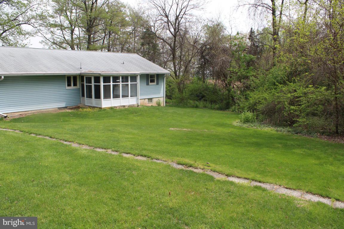2077 Kenbrook Road Lebanon, PA 17046 - Photo 23 of 31 Gallery Image 23