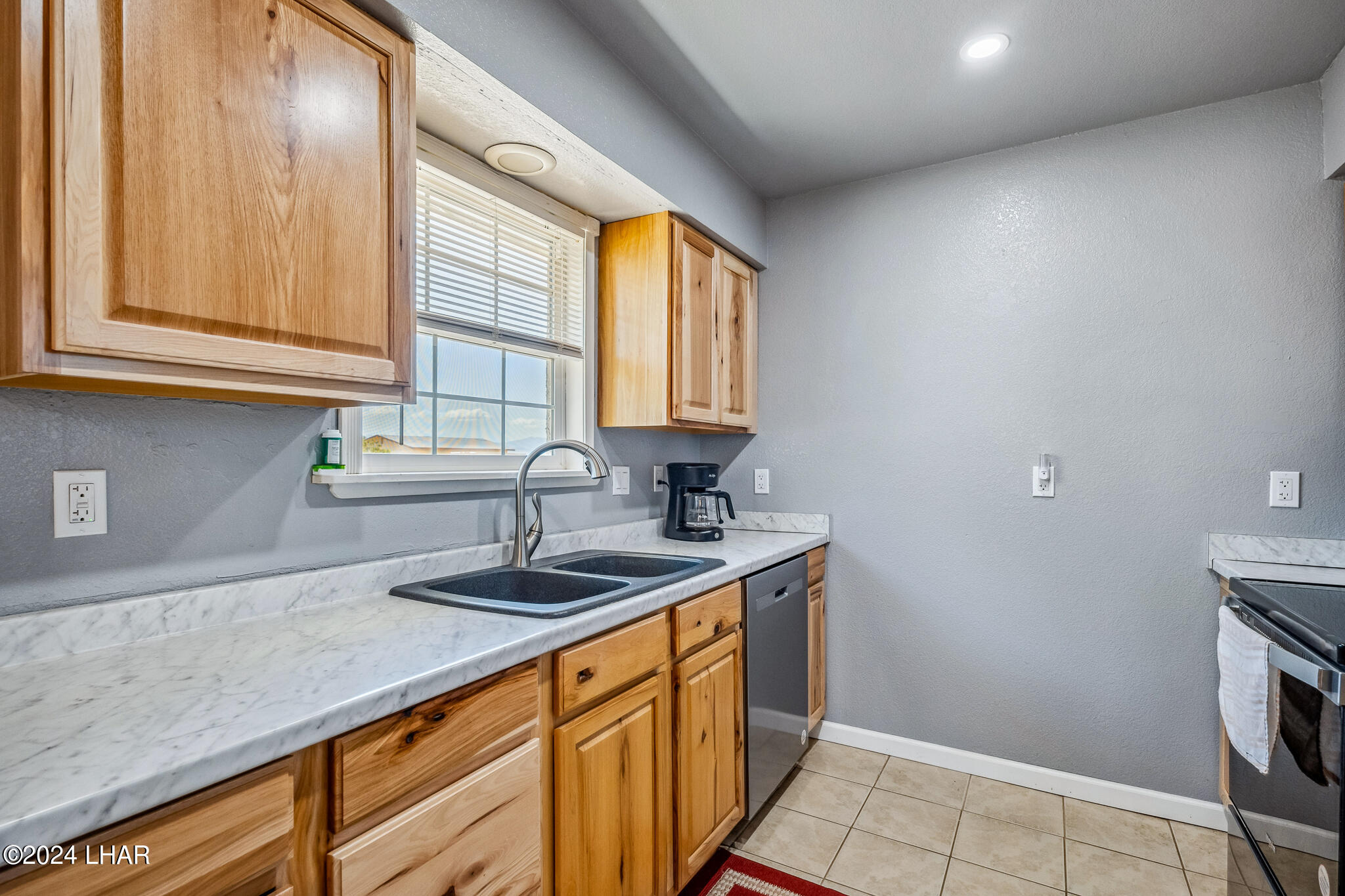 3740 Salt Road Golden Valley, AZ 86413 - Photo 8 of 46 3740 N Salt Rd, Golden Valley, AZ 86413-