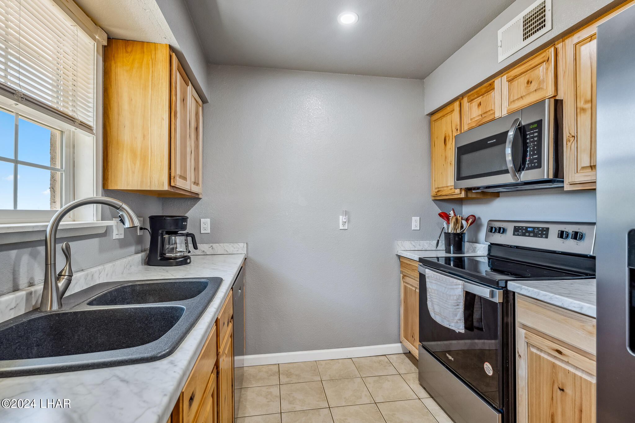 3740 Salt Road Golden Valley, AZ 86413 - Photo 9 of 46 3740 N Salt Rd, Golden Valley, AZ 86413-