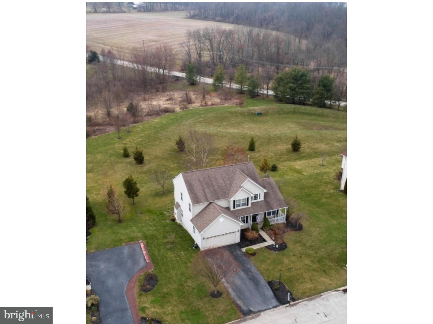 339 Aftons Circle Spring City, PA 19475 - Photo 2 of 25 Gallery Image 2
