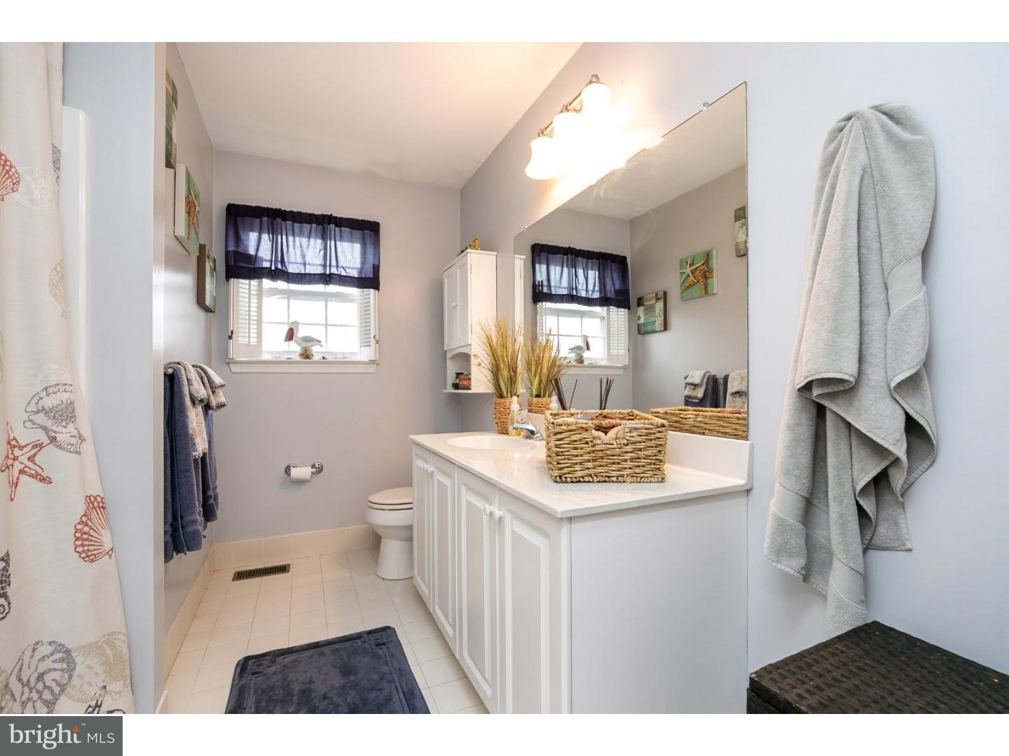 339 Aftons Circle Spring City, PA 19475 - Photo 20 of 25 Bathroom