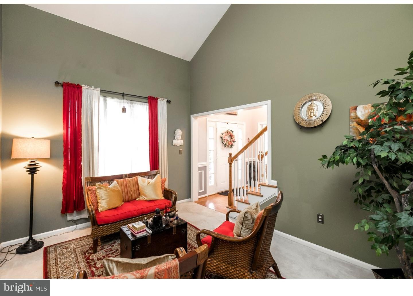 339 Aftons Circle Spring City, PA 19475 - Photo 3 of 25 Living Room