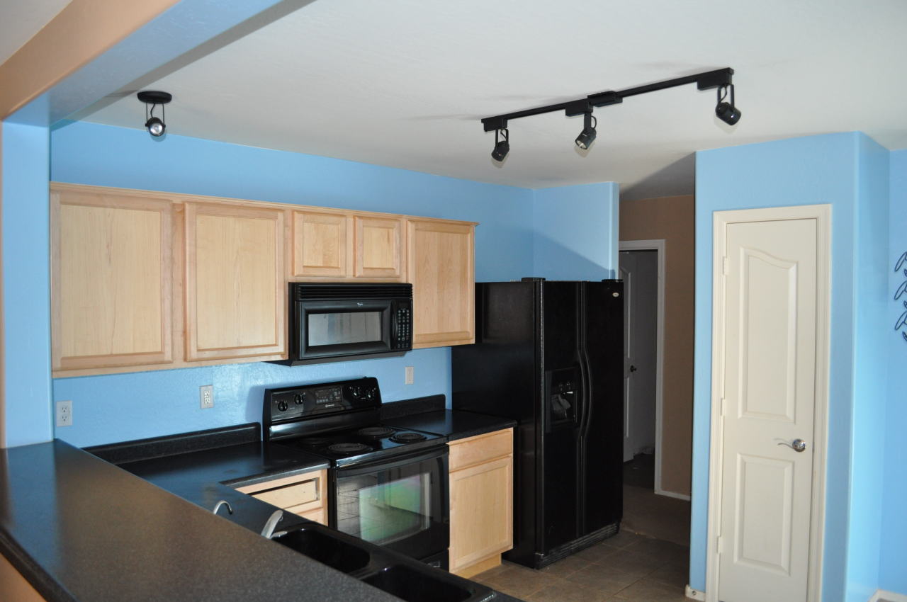 45055 Miramar Road Maricopa, AZ 85139 - Photo 4 of 21 Kitchen Picture #2