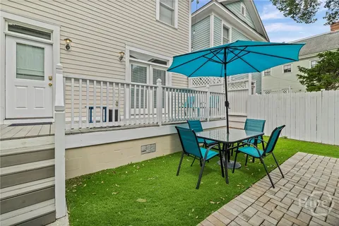 $925,000 | 409 East Park Avenue, Savannah, GA 31401