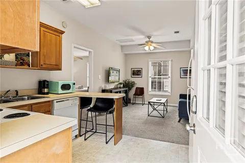 $925,000 | 409 East Park Avenue, Savannah, GA 31401