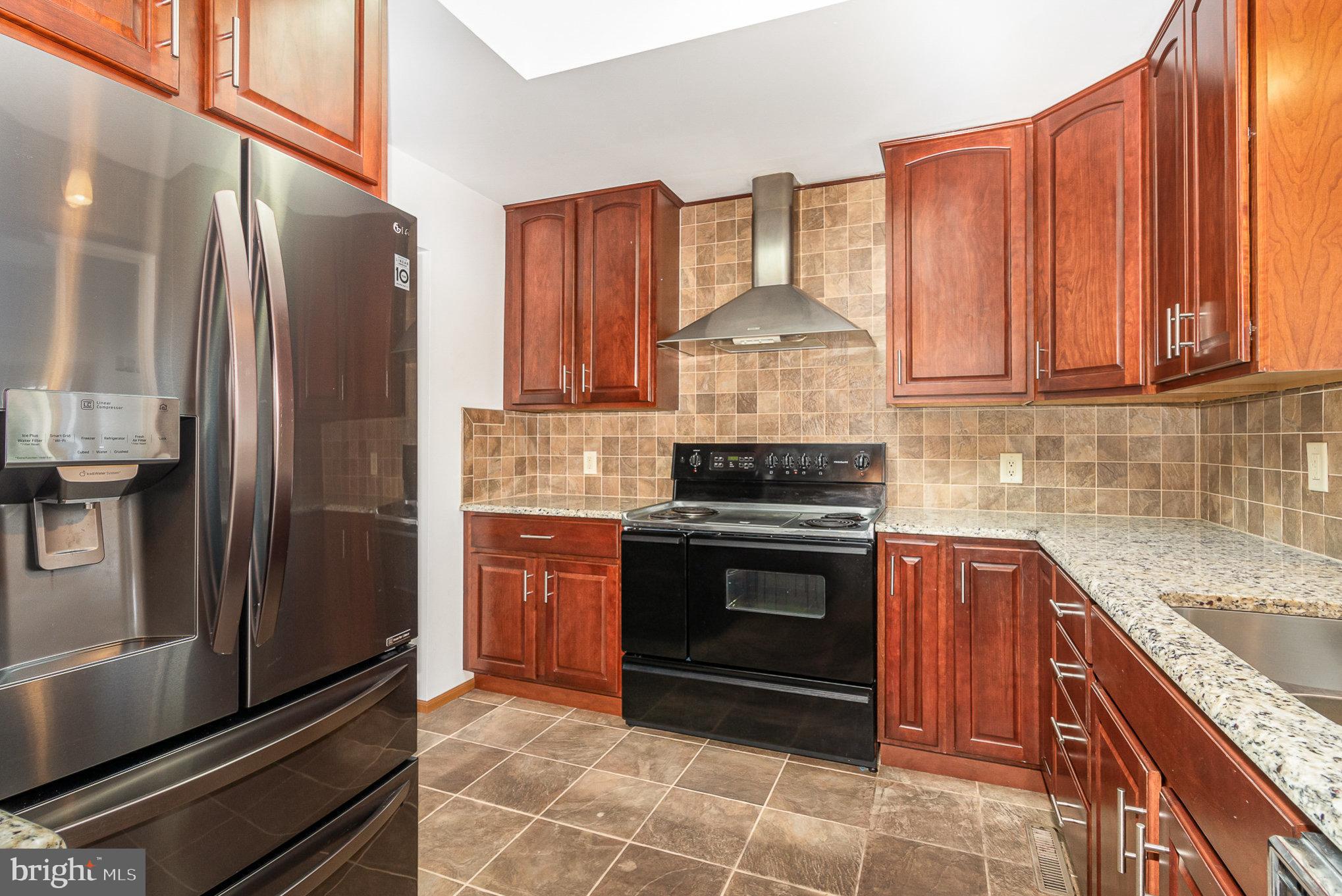 119 Litchfield Road Harrisburg, PA 17112 - Photo 8 of 34 Gallery Image 8