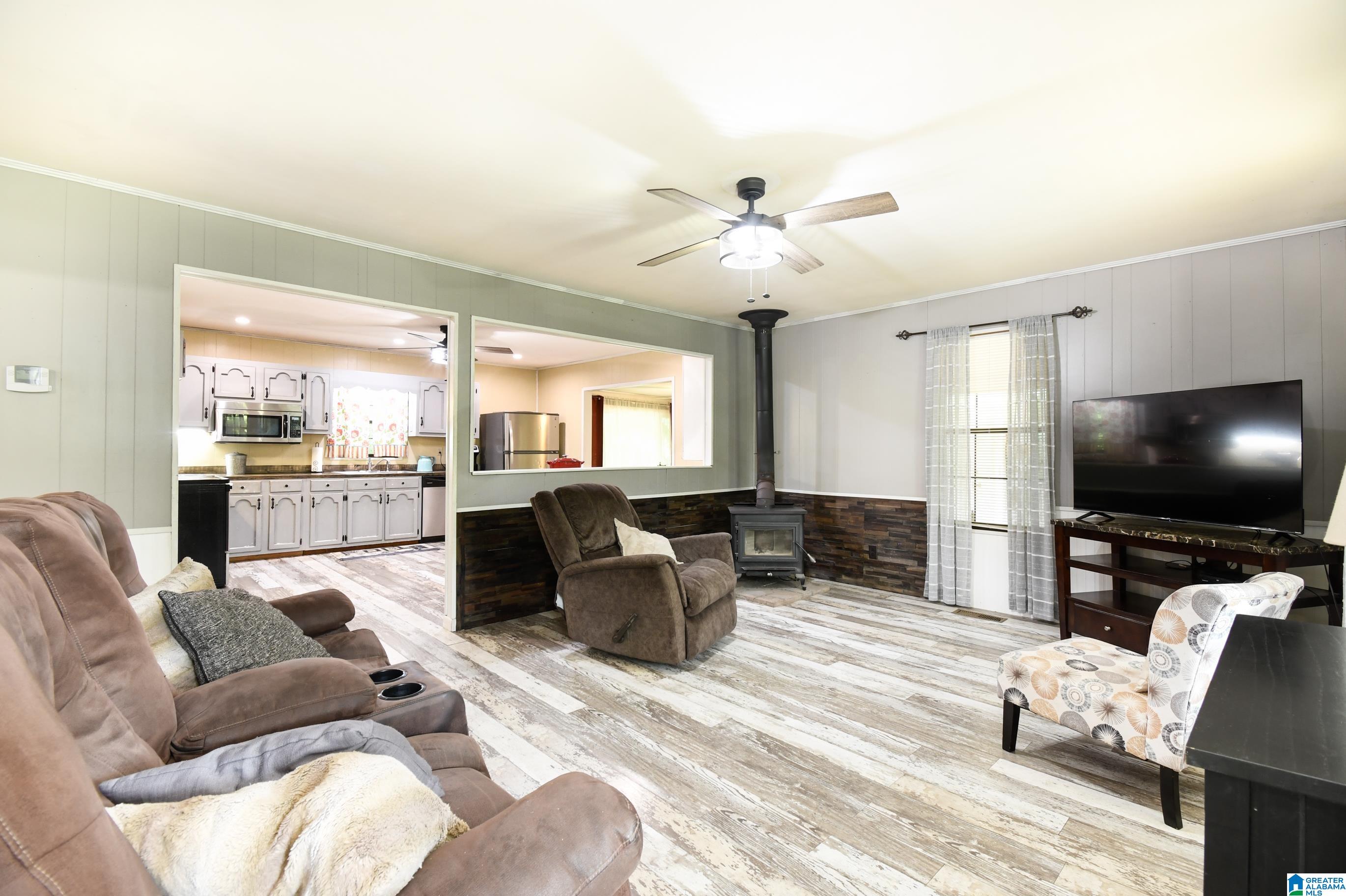 1215 County Road 193 Jemison, AL 35085 - Photo 14 of 33