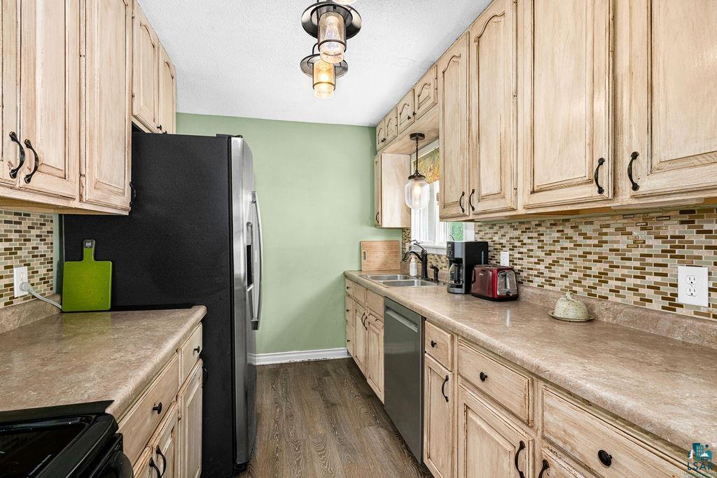 4735 Portland Road Hermantown, MN 55811 - Photo 10 of 46