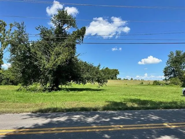 $195,000 | 14952 River Road, Hahnville, LA 70057