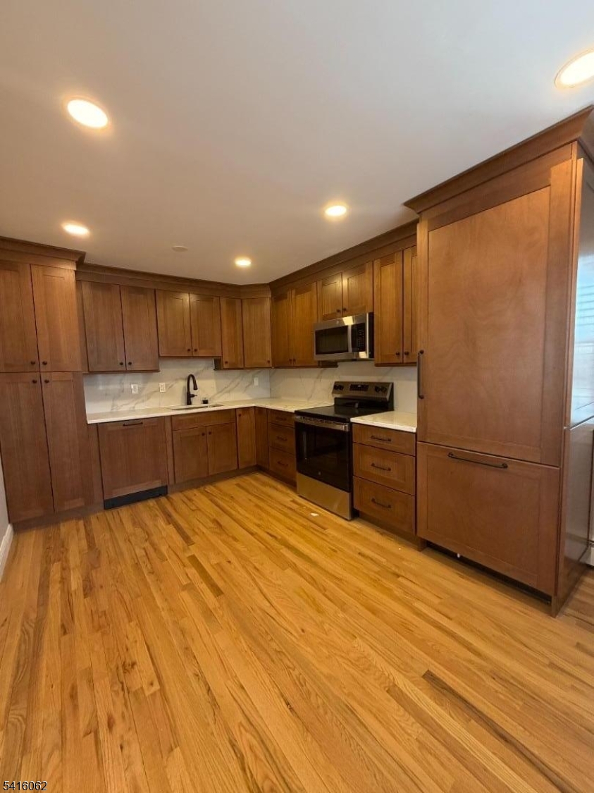 93 Centre Street Nutley, NJ 07110 - Photo 4 of 20
