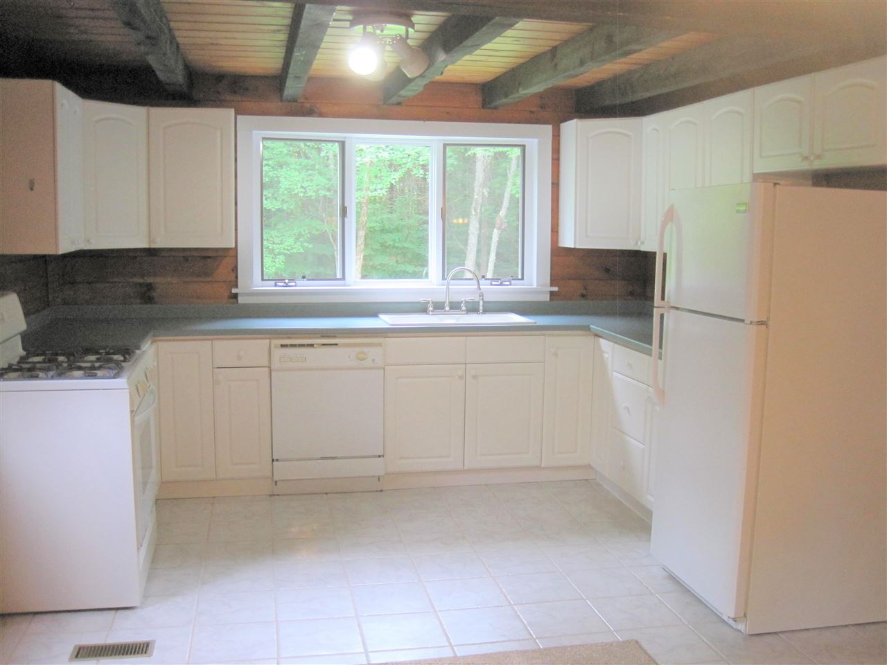 16 Old Profile Road Marlow, NH 03456 - Photo 4 of 37