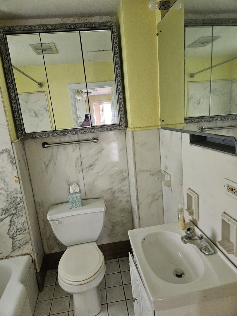1663 Terrace Road Homewood, IL 60430 - Photo 9 of 13 Gallery Image 9