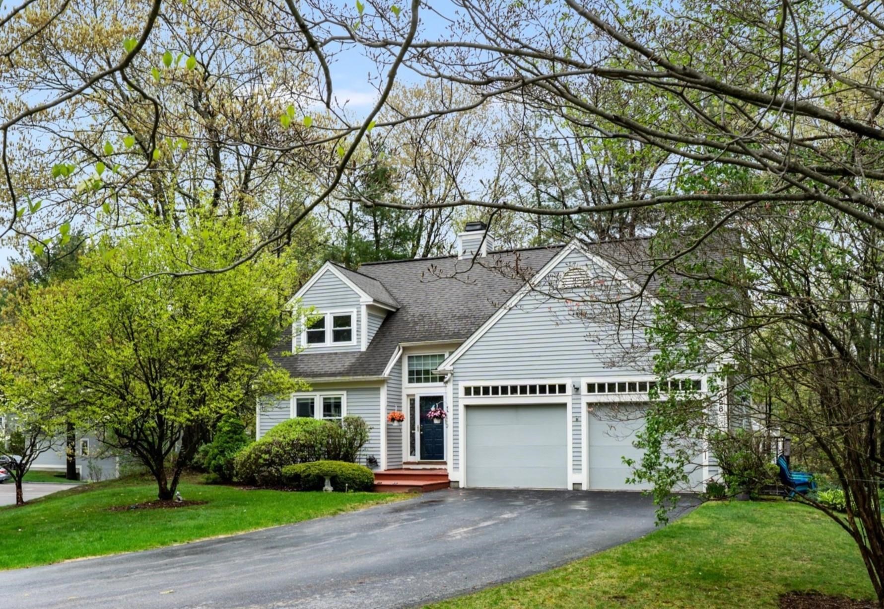 426 Elk Run Road Hudson, NH 03051 - Photo 1 of 38