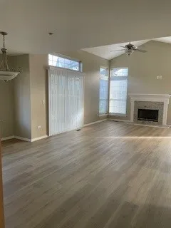 $340,000 | 1607 Camberley Court, Unit 4, Bartlett, IL 60103