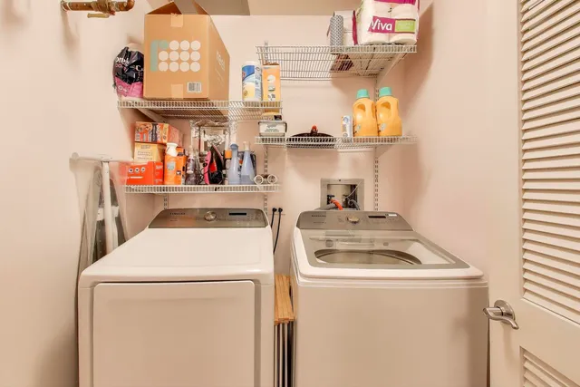 $650,000 | 3140 North Sheffield Avenue, Unit 504, Chicago, IL 60657