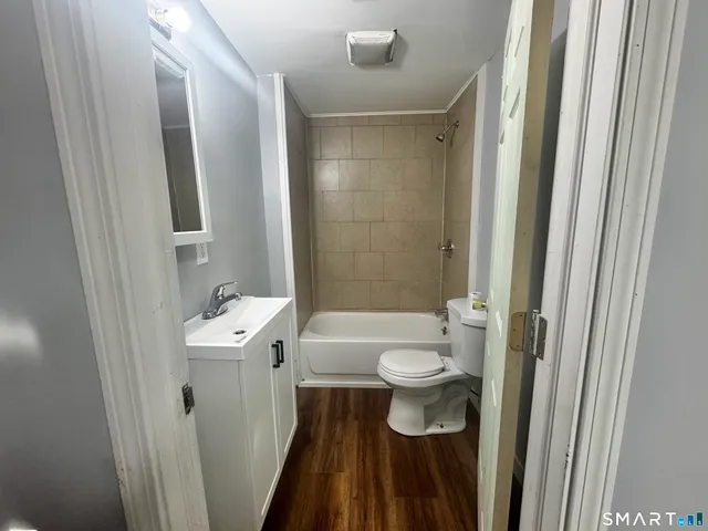 $800 | 6 Grove Court, Waterbury, CT 06710