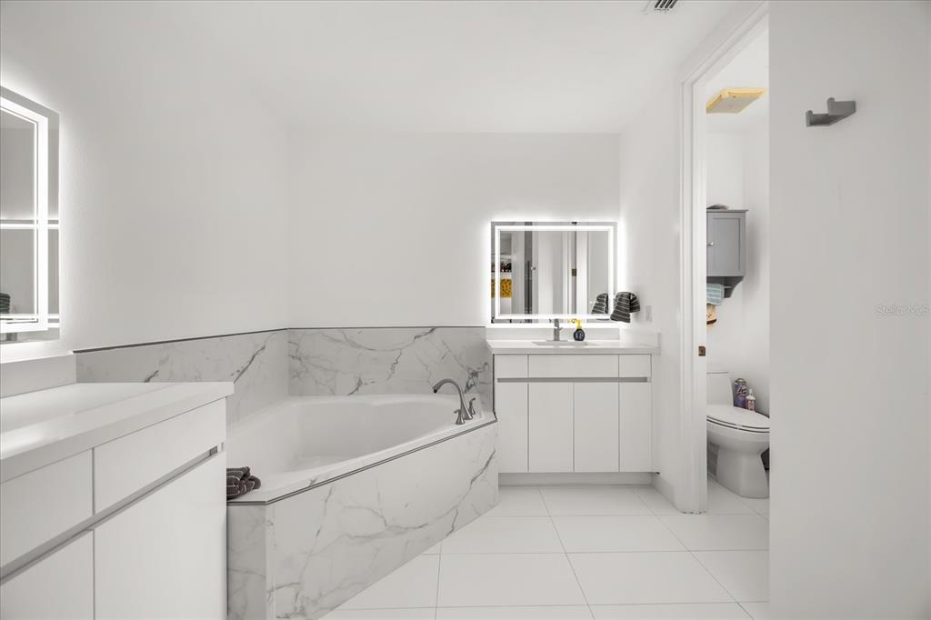 6846 Helmsley Circle Windermere, FL 34786 - Photo 32 of 40