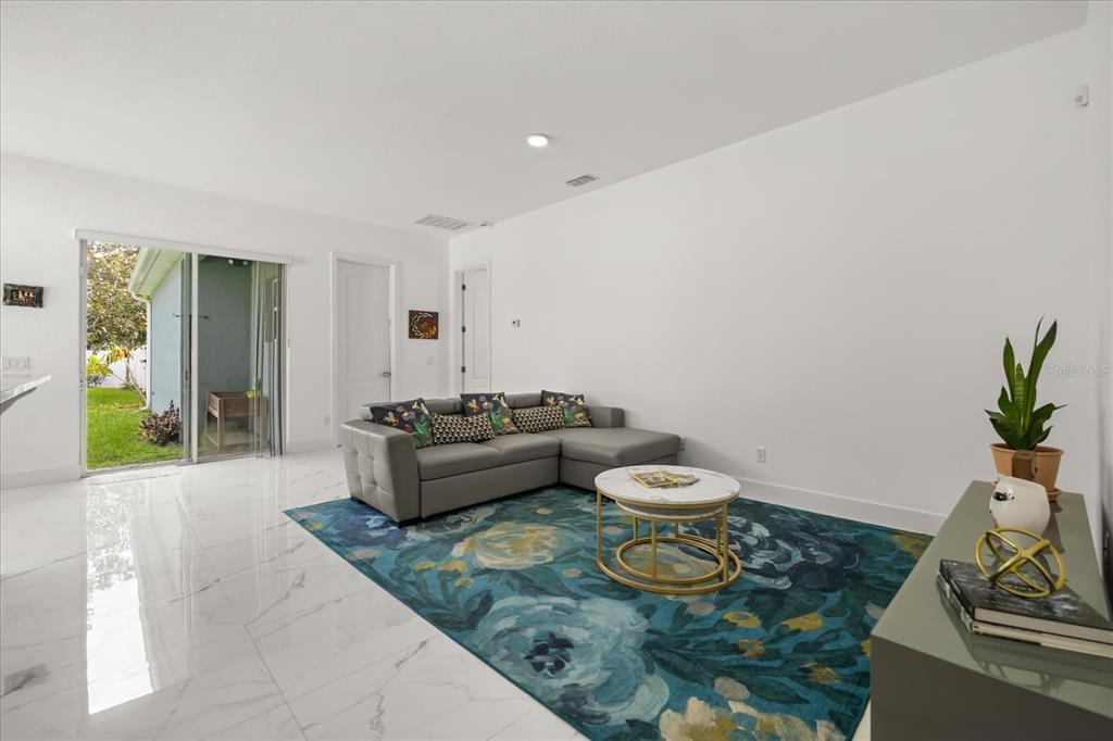 6846 Helmsley Circle Windermere, FL 34786 - Photo 6 of 40