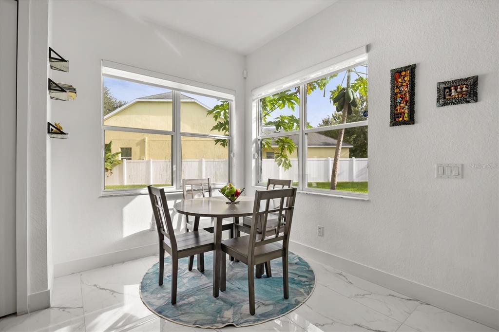 6846 Helmsley Circle Windermere, FL 34786 - Photo 9 of 40