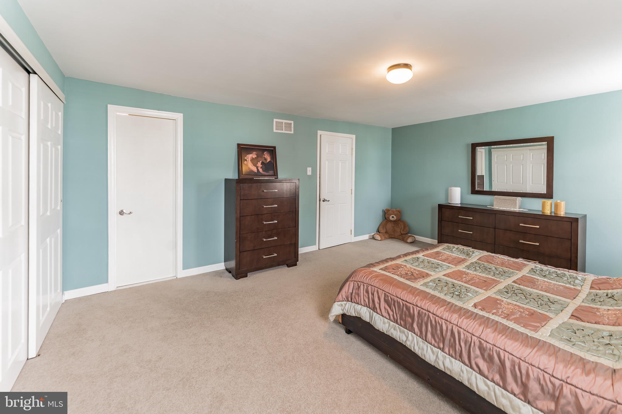3238 Kilburn Road Philadelphia, PA 19114 - Photo 18 of 30 Gallery Image 18