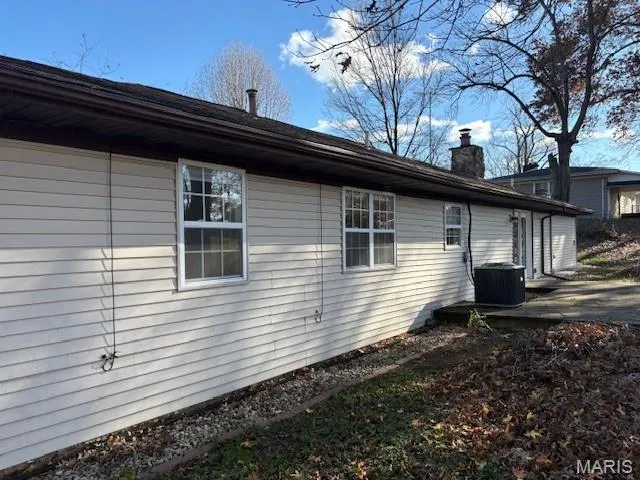 $234,900 | 30 Grainey Drive, Glen Carbon, IL 62034