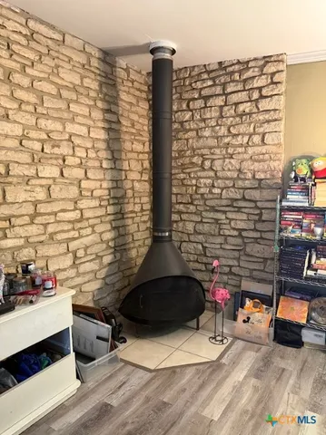 $1,395 | 827 Contour Drive, Canyon Lake, TX 78133