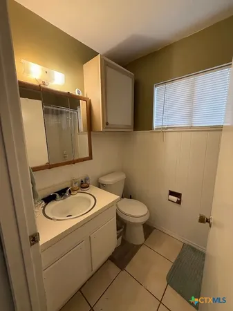 $1,250 | 827 Contour Drive, Canyon Lake, TX 78133