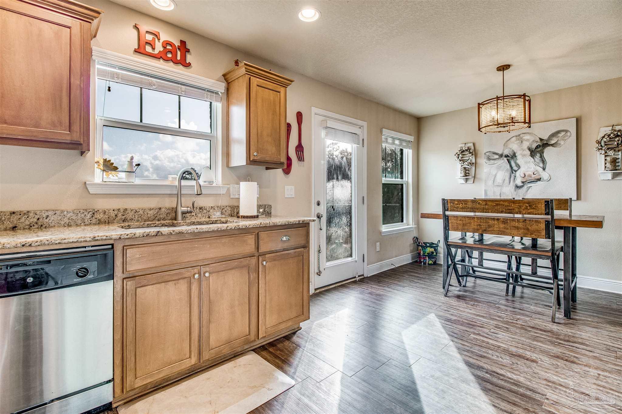 1281 Boat Tail Court Cantonment, FL 32533 - Photo 15 of 37