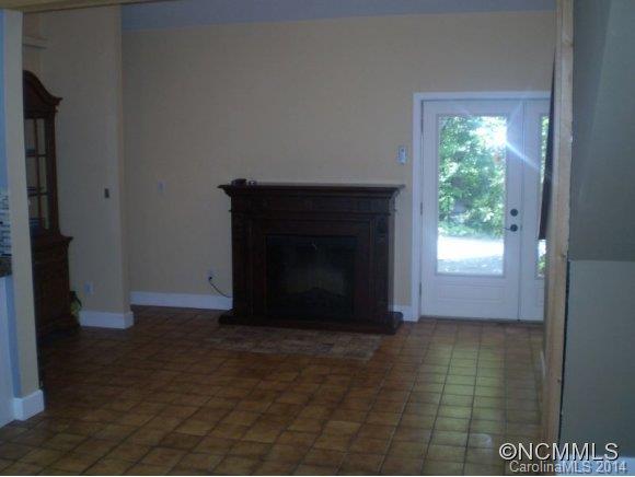 16 Firefly Road Whittier, NC 28789 - Photo 11 of 20 Gallery Image 11