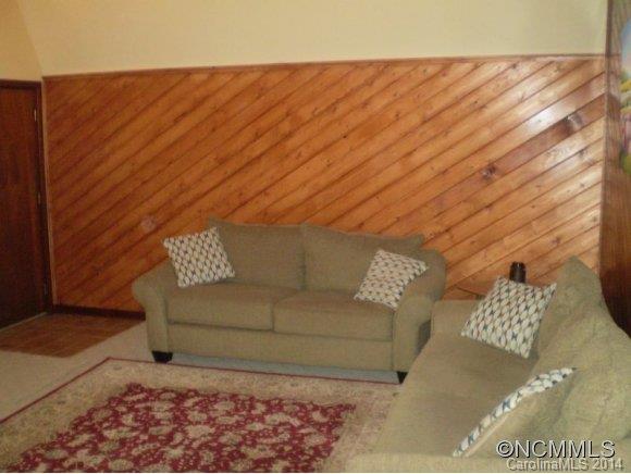 16 Firefly Road Whittier, NC 28789 - Photo 8 of 20 Gallery Image 8
