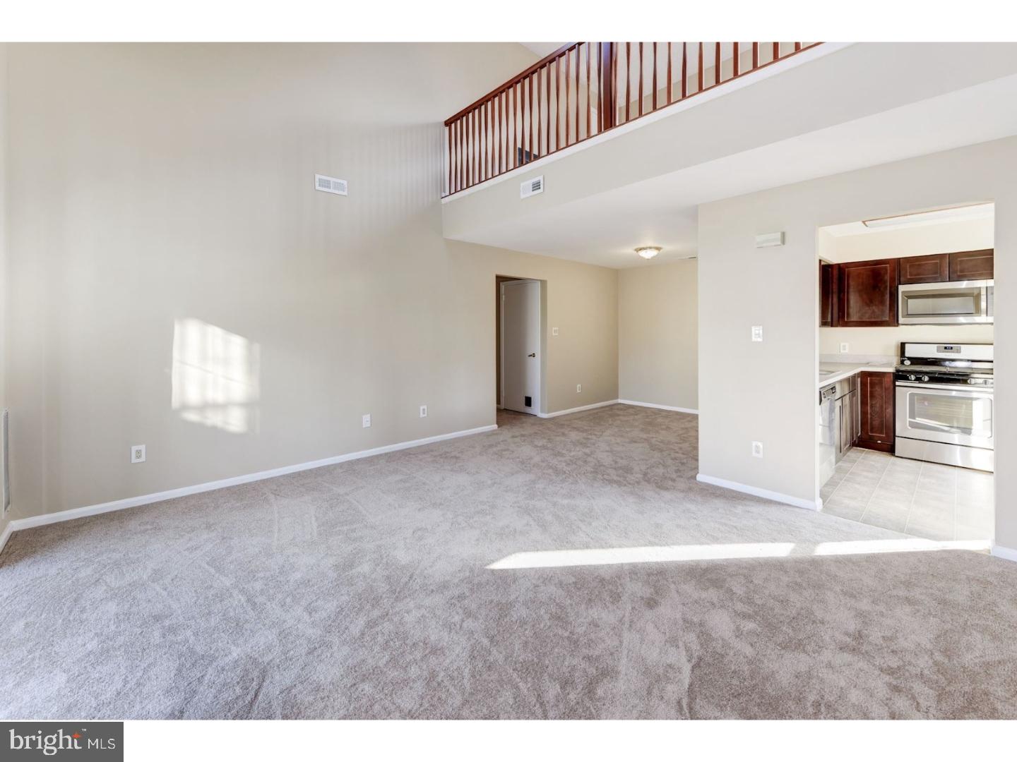 308 Wharton Road Mount Laurel, NJ 08054 - Photo 4 of 25
