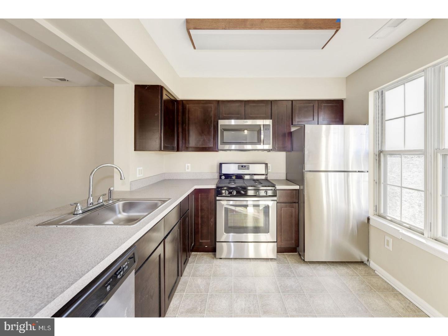 308 Wharton Road Mount Laurel, NJ 08054 - Photo 10 of 25