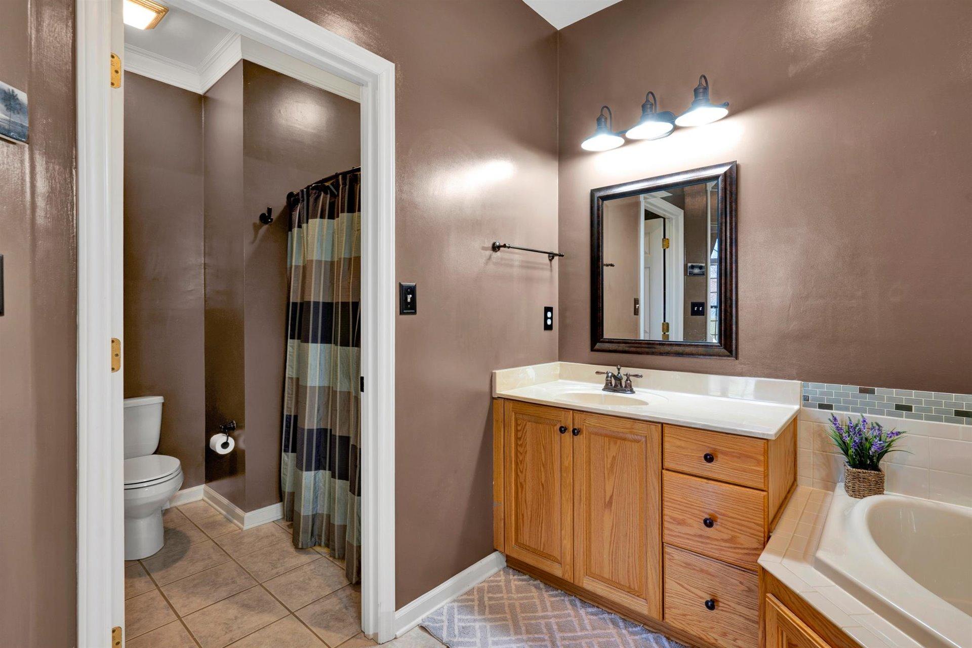 163 Stonehaven Lane Blue Ridge, VA 24064 - Photo 23 of 36 22-040520210017