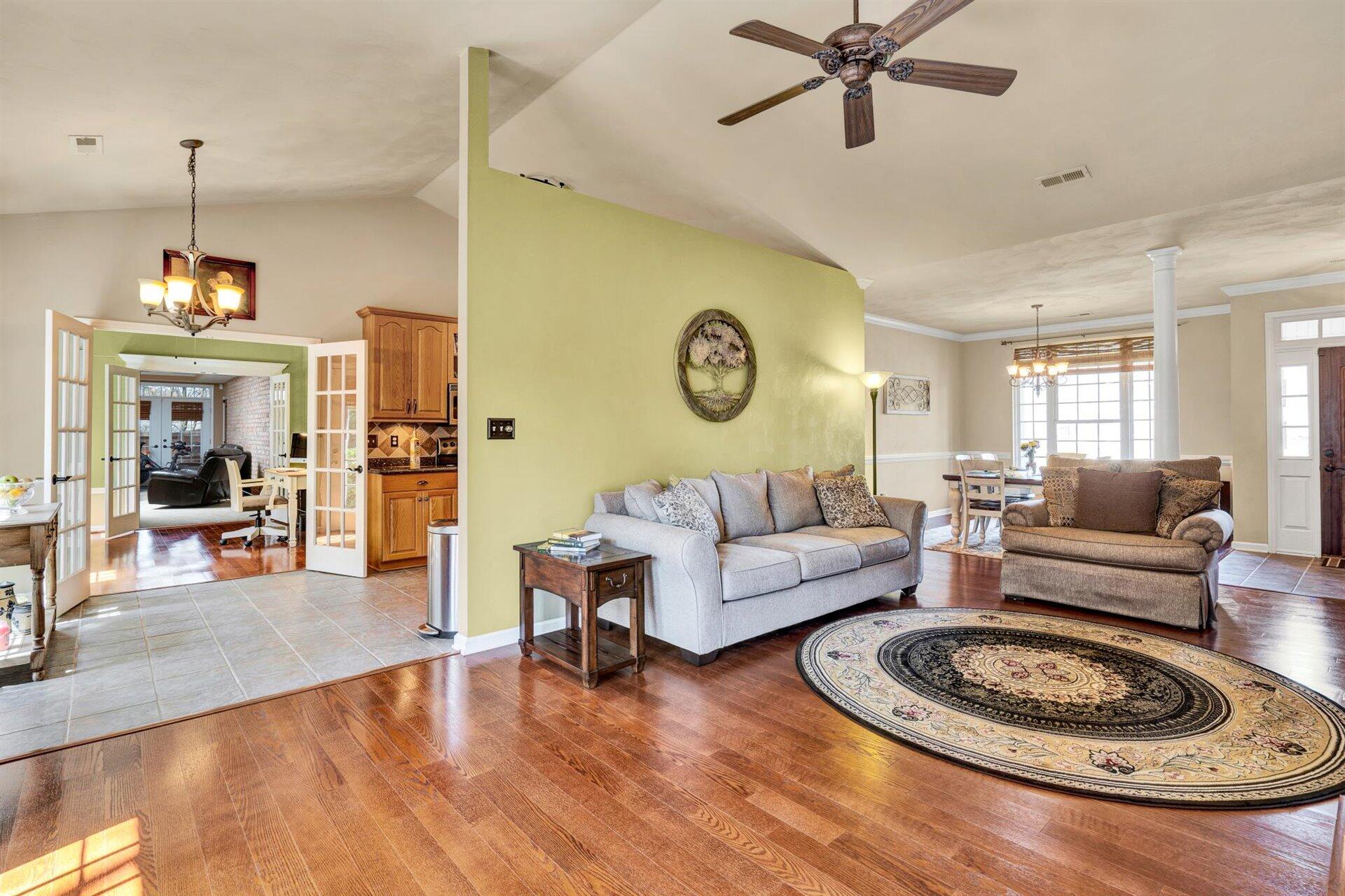 163 Stonehaven Lane Blue Ridge, VA 24064 - Photo 9 of 36 08-040520210004