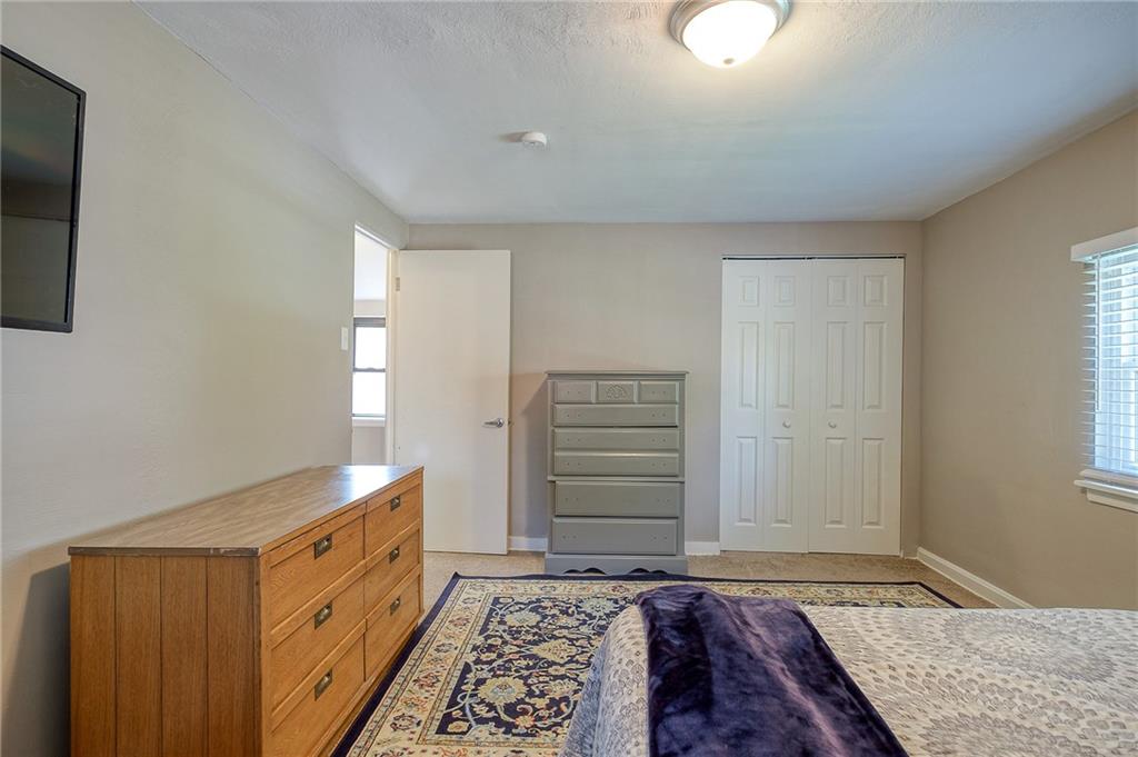 953 Roland Road Pittsburgh, PA 15221 - Photo 11 of 24 Gallery Image 11