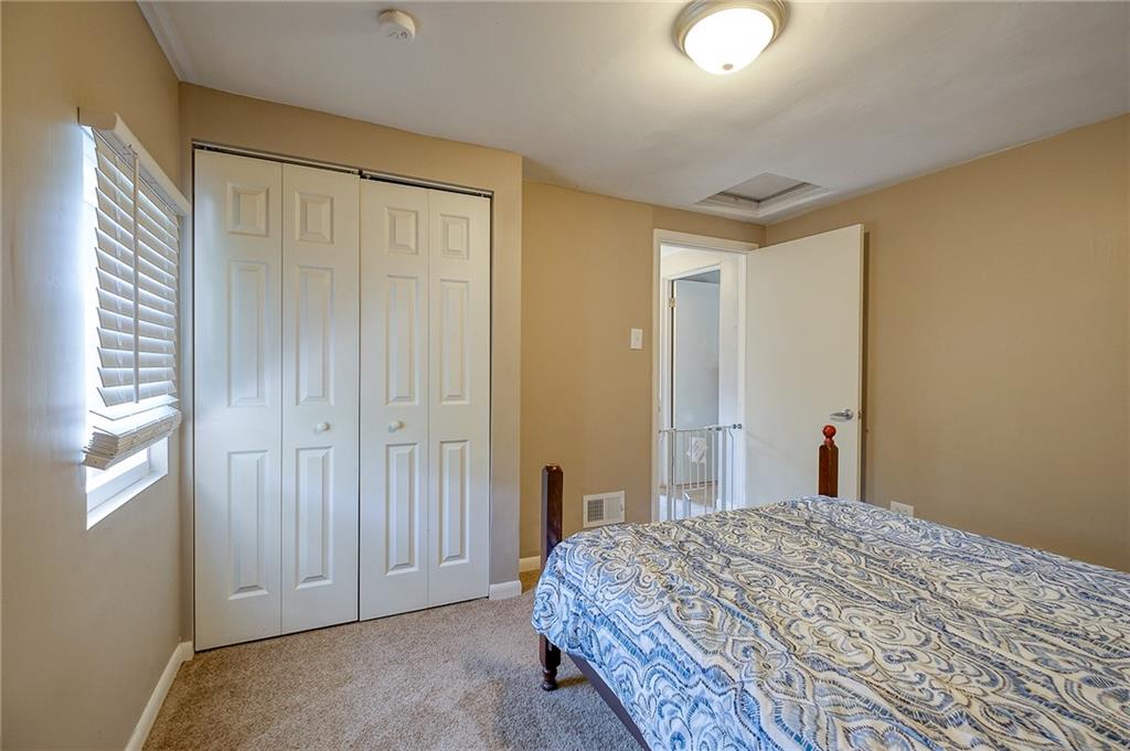953 Roland Road Pittsburgh, PA 15221 - Photo 19 of 24 Gallery Image 19