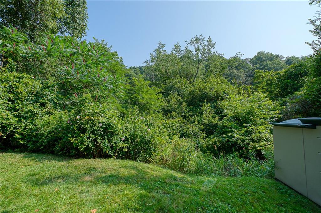 953 Roland Road Pittsburgh, PA 15221 - Photo 22 of 24 Gallery Image 22