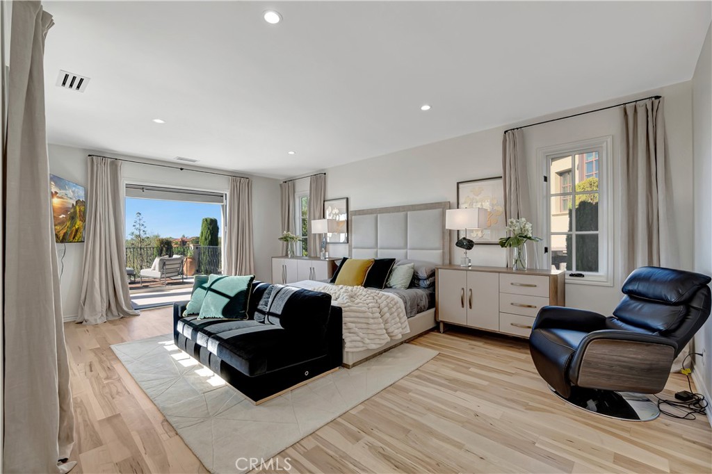 16 Eucalyptus Newport Coast, CA 92657 - Photo 29 of 38 a living room with furniture window and wooden floor