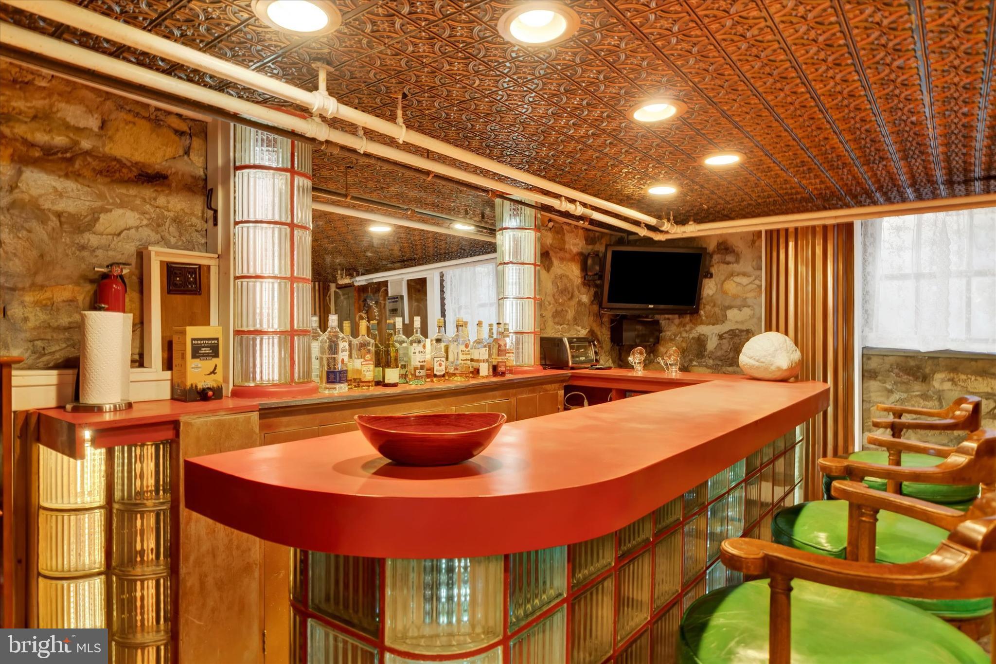 1711 Alsace Road Reading, PA 19604 - Photo 31 of 45 a outdoor dining space with furniture and a potted plant