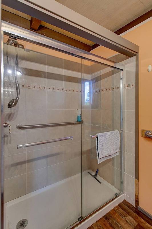 16-2041 Opeapea Road Pahoa, HI 96778 - Photo 22 of 26 a bathroom with a shower and toilet