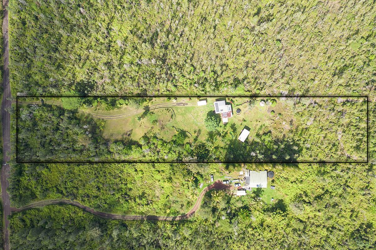 16-2041 Opeapea Road Pahoa, HI 96778 - Photo 6 of 26 a bathroom with a small yard