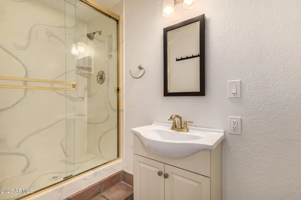 $690,000 | 834 North Oak Court, Chandler, AZ 85226